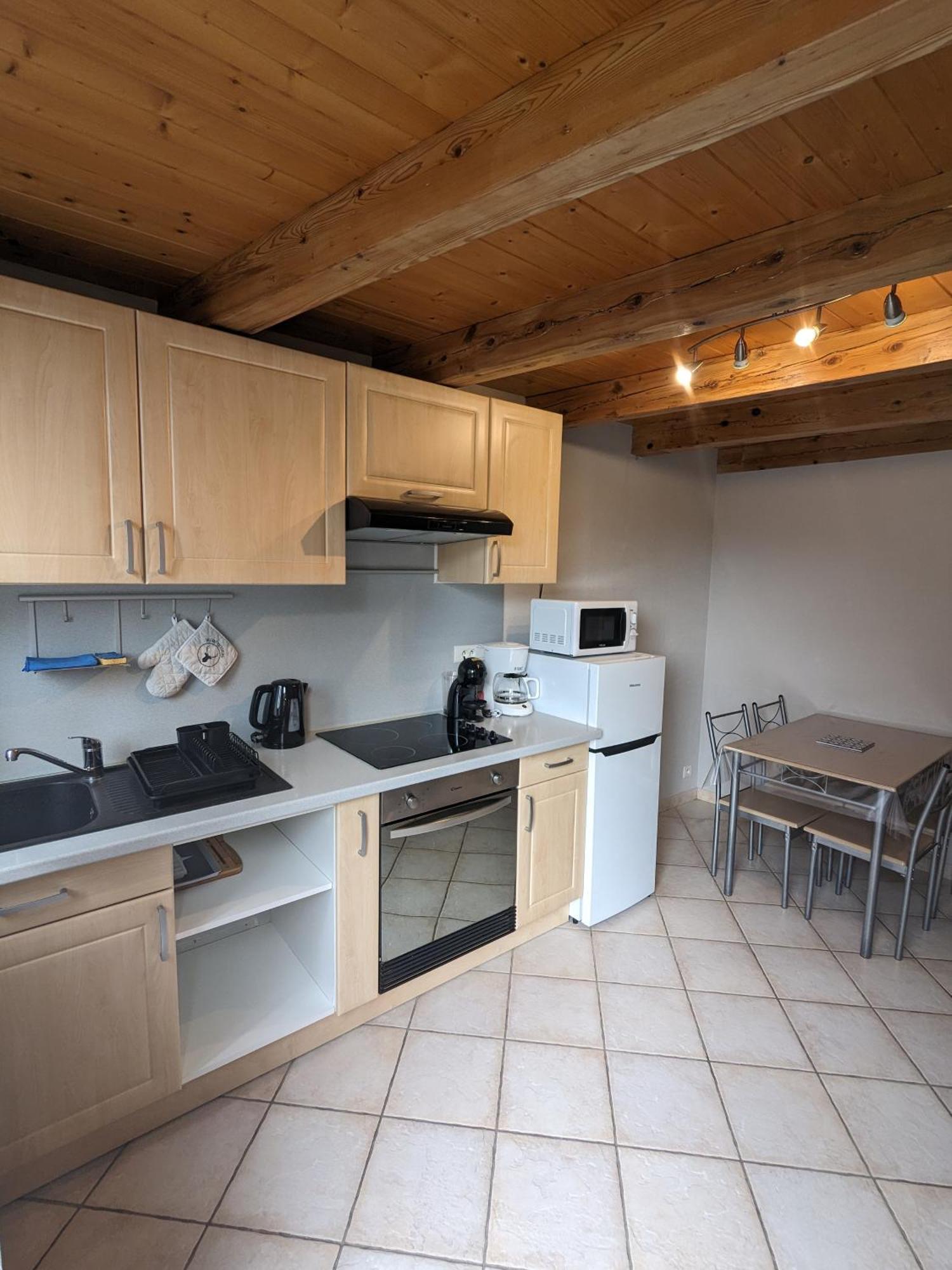 Petite Maison De Village Situee Entre Lacs, Cascades Et Montagnes Virieu-le-Grand Εξωτερικό φωτογραφία