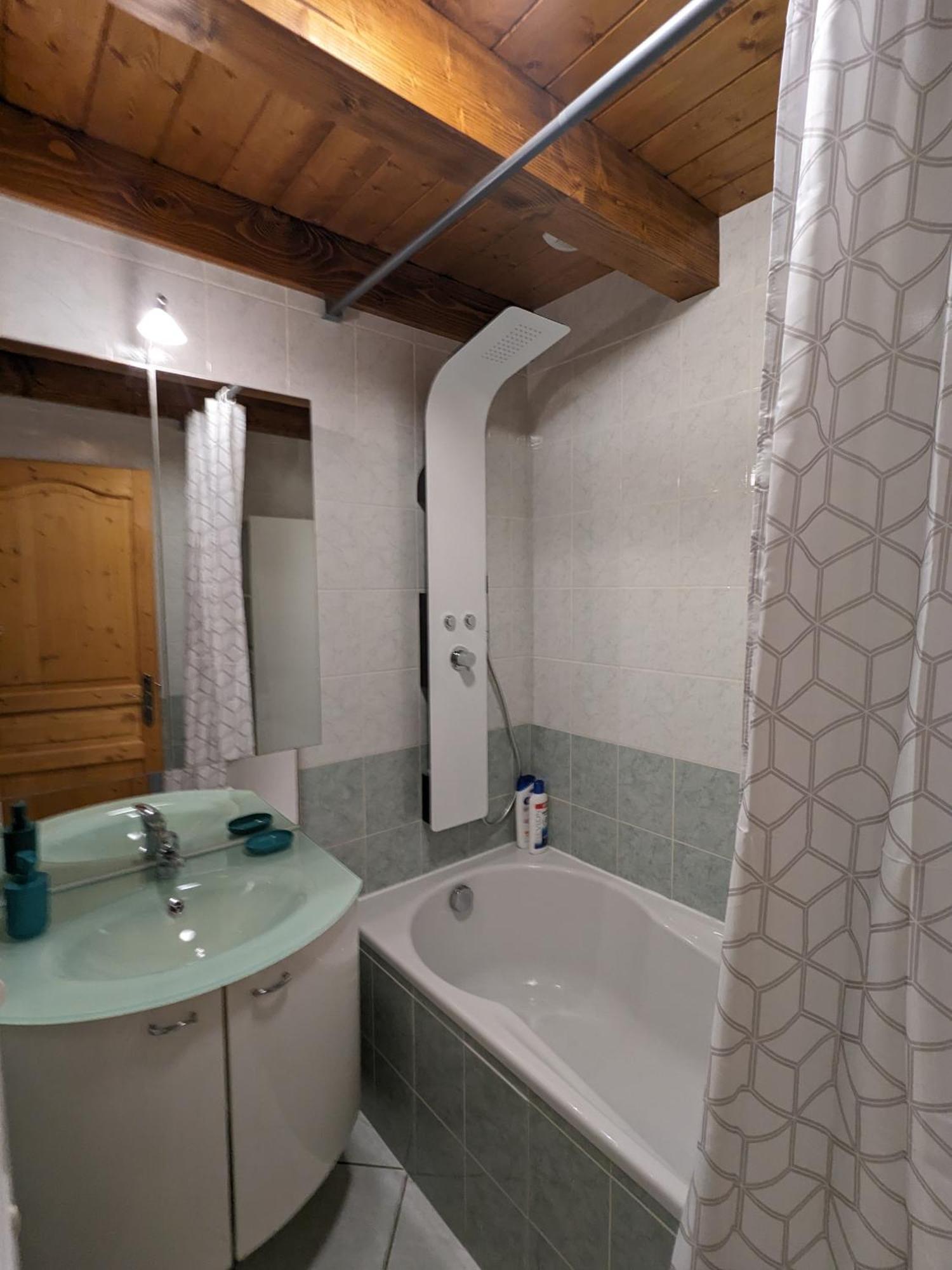 Petite Maison De Village Situee Entre Lacs, Cascades Et Montagnes Virieu-le-Grand Εξωτερικό φωτογραφία